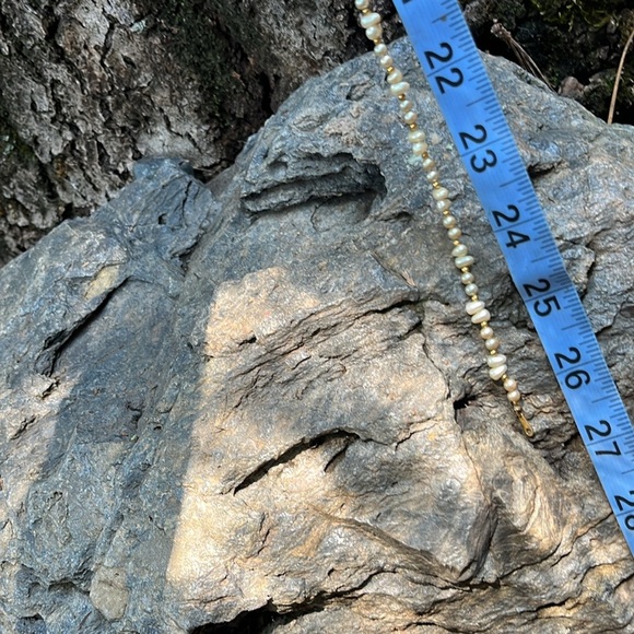 Vintage Marvella River Pearl Cream and Gold Strand Necklace - Picture 7 of 8